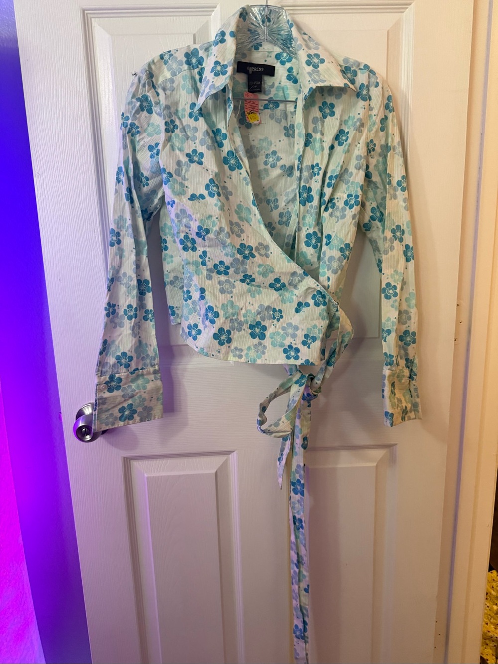 Express Floral Wrap top in Teal and White